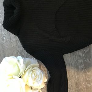 Cropped turtle neck